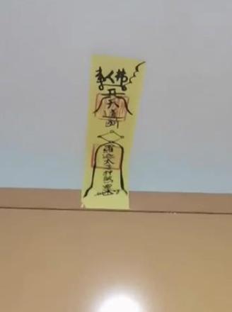 DƬ